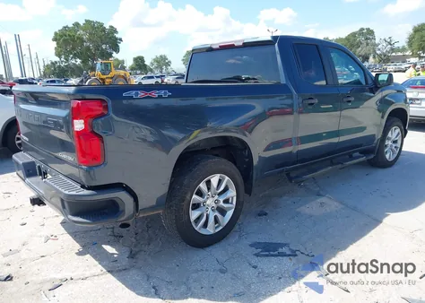 2020 Chevrolet Silverado 1500 4Wd Double Cab Standard Bed Custom z USA, uszkodzony, nr VIN 1GCRYBEK6LZ328724